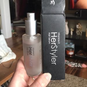 HerStyler hair Serum
